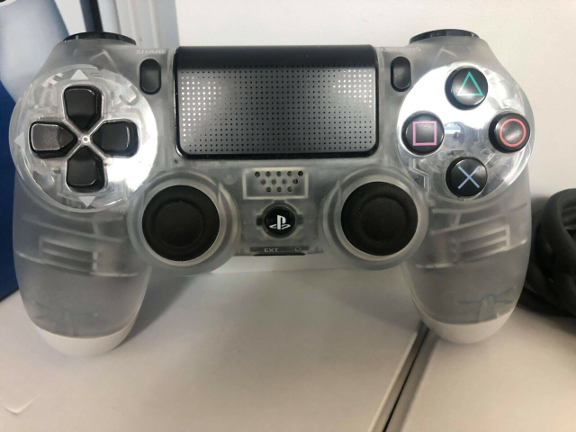 White (PS4)